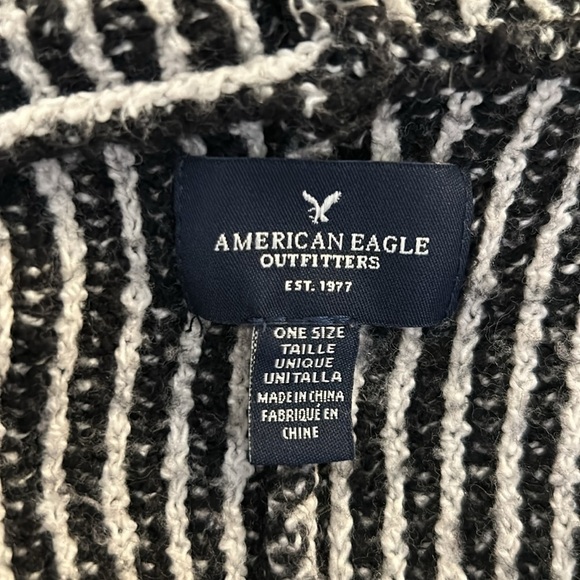 American Eagle Knit Black & White Open Cardigan Hoodie with Fringe Hem One Size - Picture 8 of 9